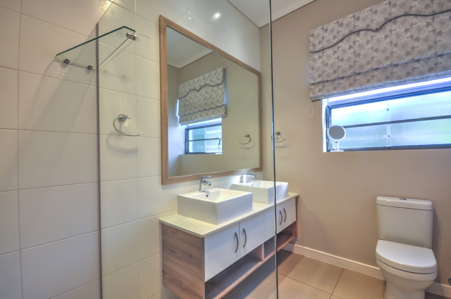 4 Bedroom Property for Sale in Earls Court Lifestyle Estate Western Cape